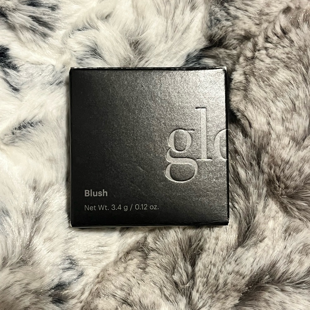 Glo Skin Beauty blush - Sandalwood Blush Radiant Glow. NWOT - Picture 6 of 7